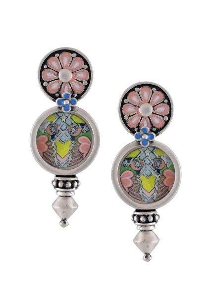 Online Jewellery Store India Buy Handcrafted Jewellery Tribeamrapali Com Featuring earrings, necklaces and the odd ring or two.